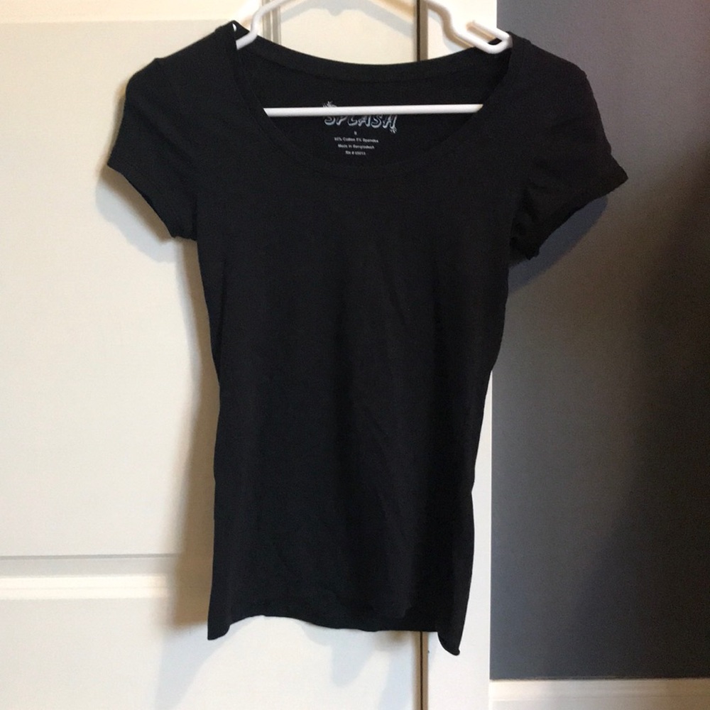 basic black tee